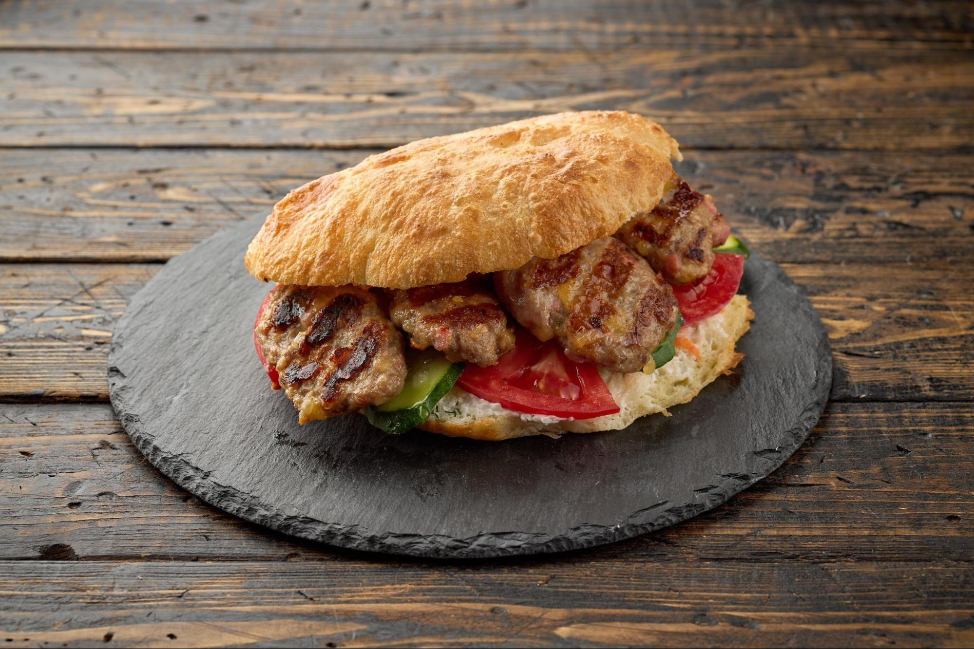 Бургер лесковачки уштипак