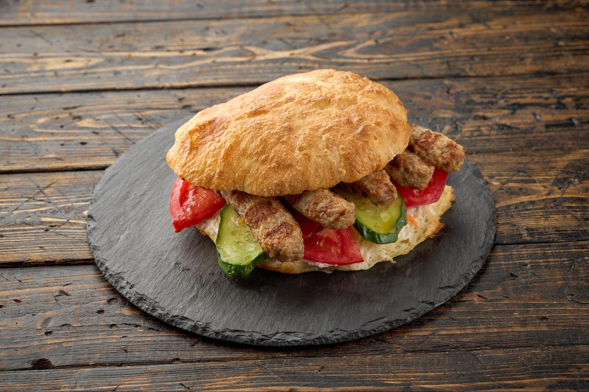 Бургер с чевапи